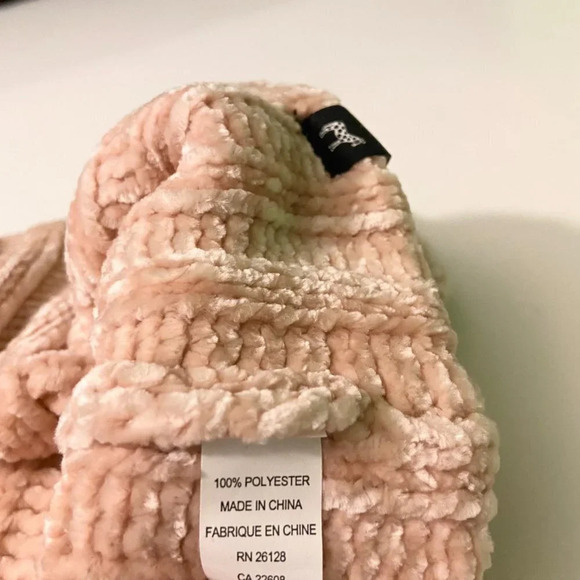 Echo New York Womans Ribbed Pom Pom  Hat Winter Polyester Hat With Tags - Picture 6 of 8